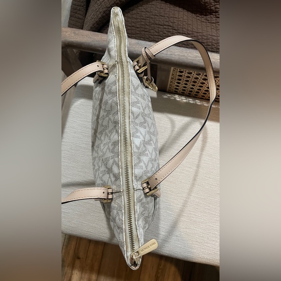 SOLD Michael Kors Tote - Picture 9 of 9
